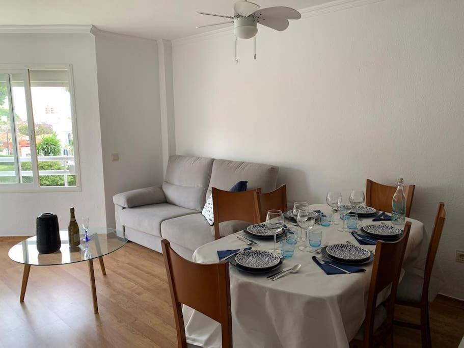 Apartamento Torremolinos 5 Personas + Parking + Piscina Todo El Ano Exterior photo